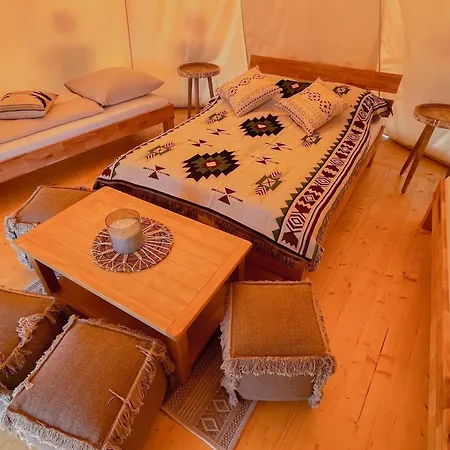 Tipi Alabama 아파트