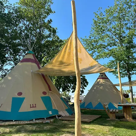 Apartment Tipi Alabama *