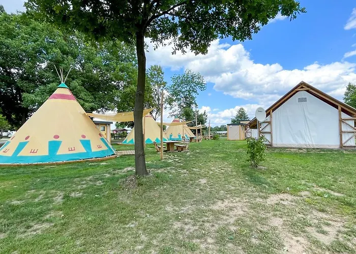 Tipi Alabama Falkenburg